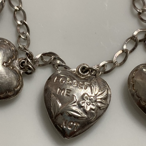 Vtg Sterling 5 Puffy Hearts Bracelet - Picture 3 of 6